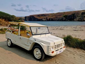 BELLE-ÎLE-EN-MER ACCUEILLE LA MÉHARI ÉLECTRIQUE : UN VOYAGE ENTRE PATRIMOINE, NATURE ET MOBILITÉ DOUCE